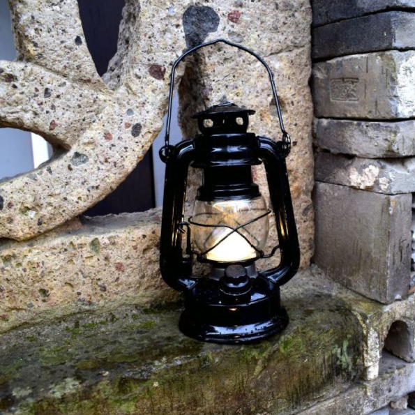 Classic Kerosene Lamps Vintage Oil Lamp Portable Outdoor Camping Lights