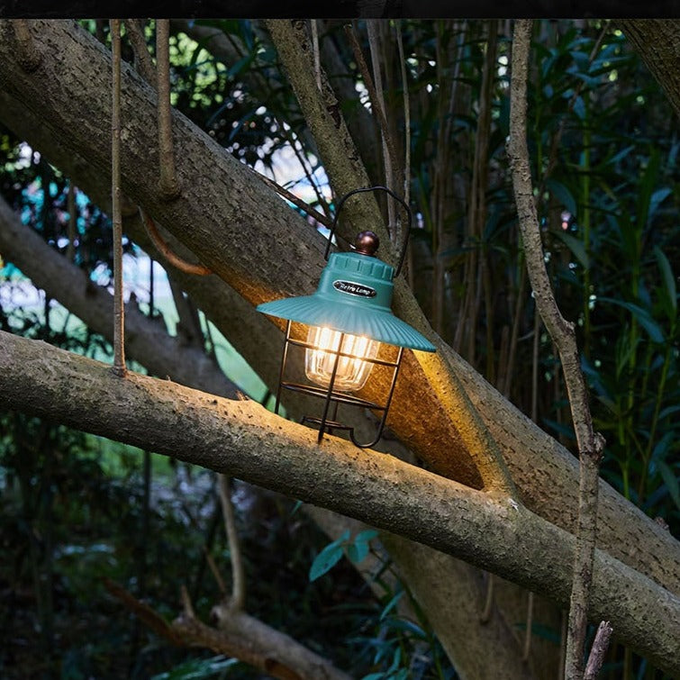 Retro Camping Lantern Waterproof Vintage Portable Outdoor Yard Chandelier  Light